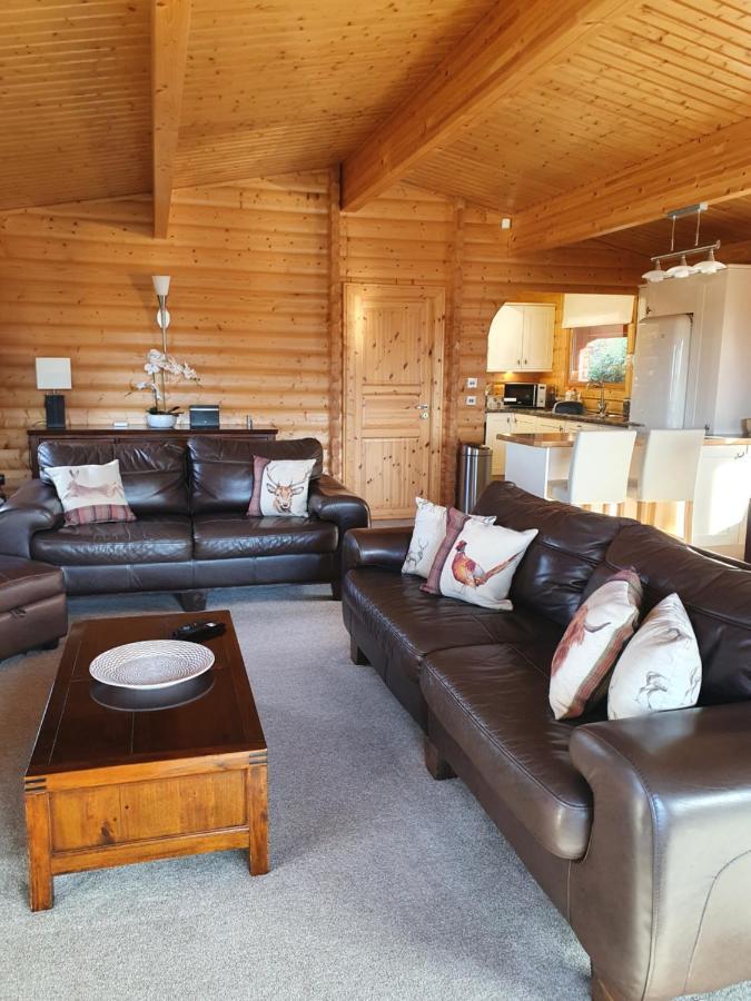 Alpine Lodge 1, Kippford, 달비티 외부 사진